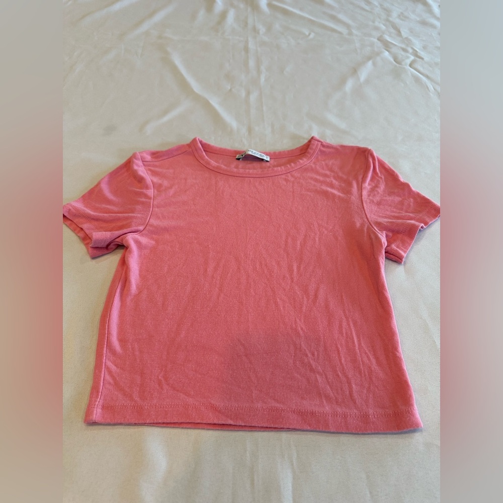 Zara Pink Short Sleeve Crop Top Size Medium